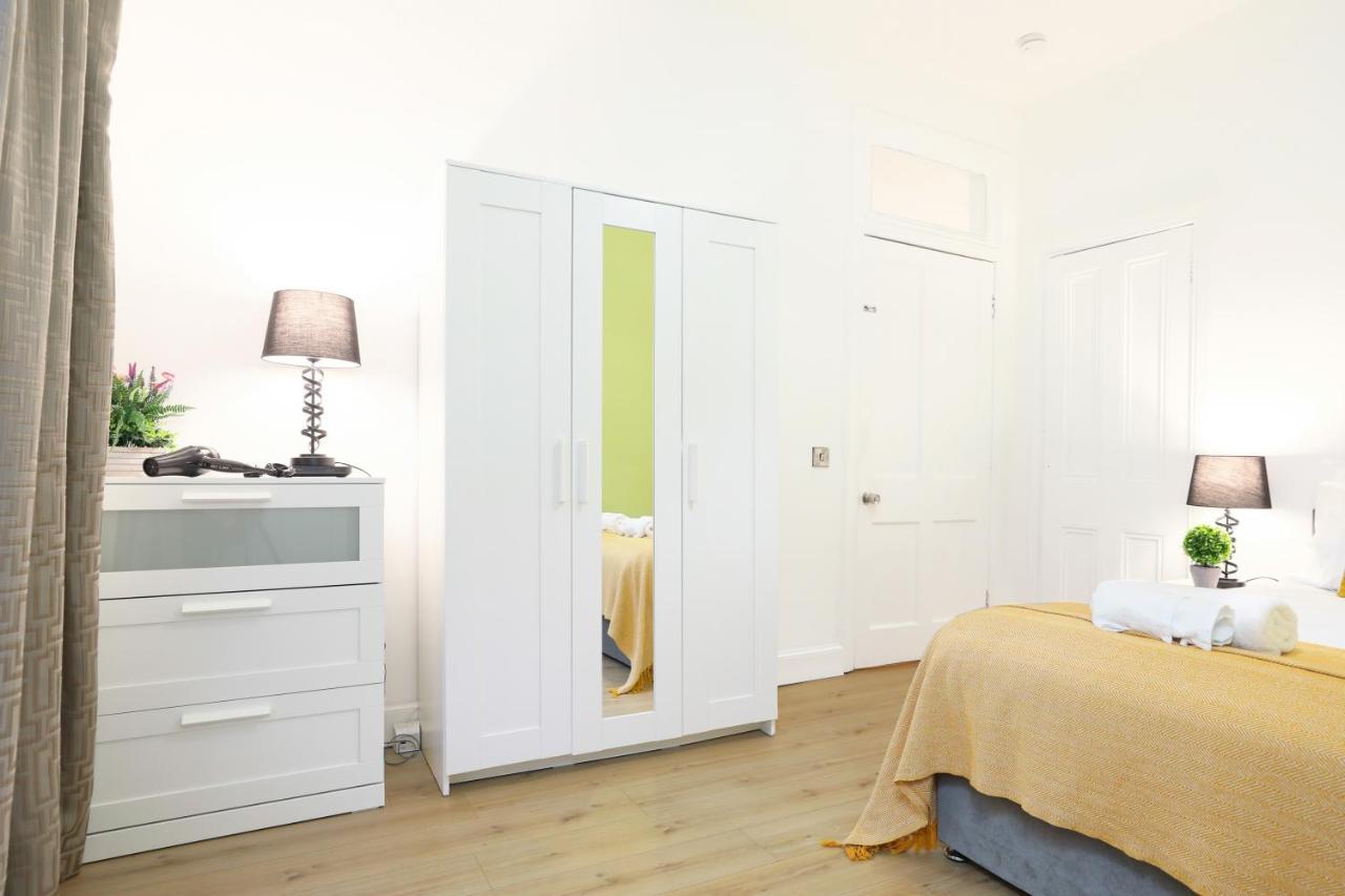 Stunning Modern 3 Bedroom Apartment Edinburgh Kültér fotó